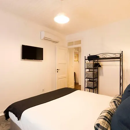 Ola - Terrace Castelo Vi * Lissabon